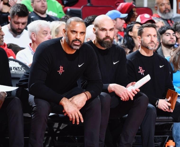 开云平台-23分钟砍14+1+4!火箭队射手加时遭弃用,乌度卡的理由太牵强?